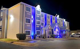 Microtel Inn & Suites by Wyndham Tulsa East